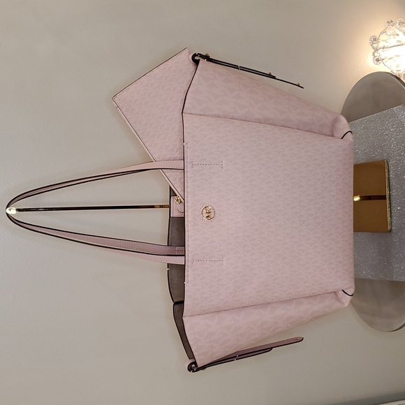 🎉HP🎉Michael Kors 💘NWT💘 Freya Pink Large Open Tote!💘💘💘 - Picture 10 of 17
